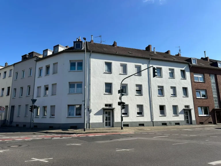 Mehrfamilienhaus in Mönchengladbach-Windberg (41068): Straßenansicht Metzenweg 136-138